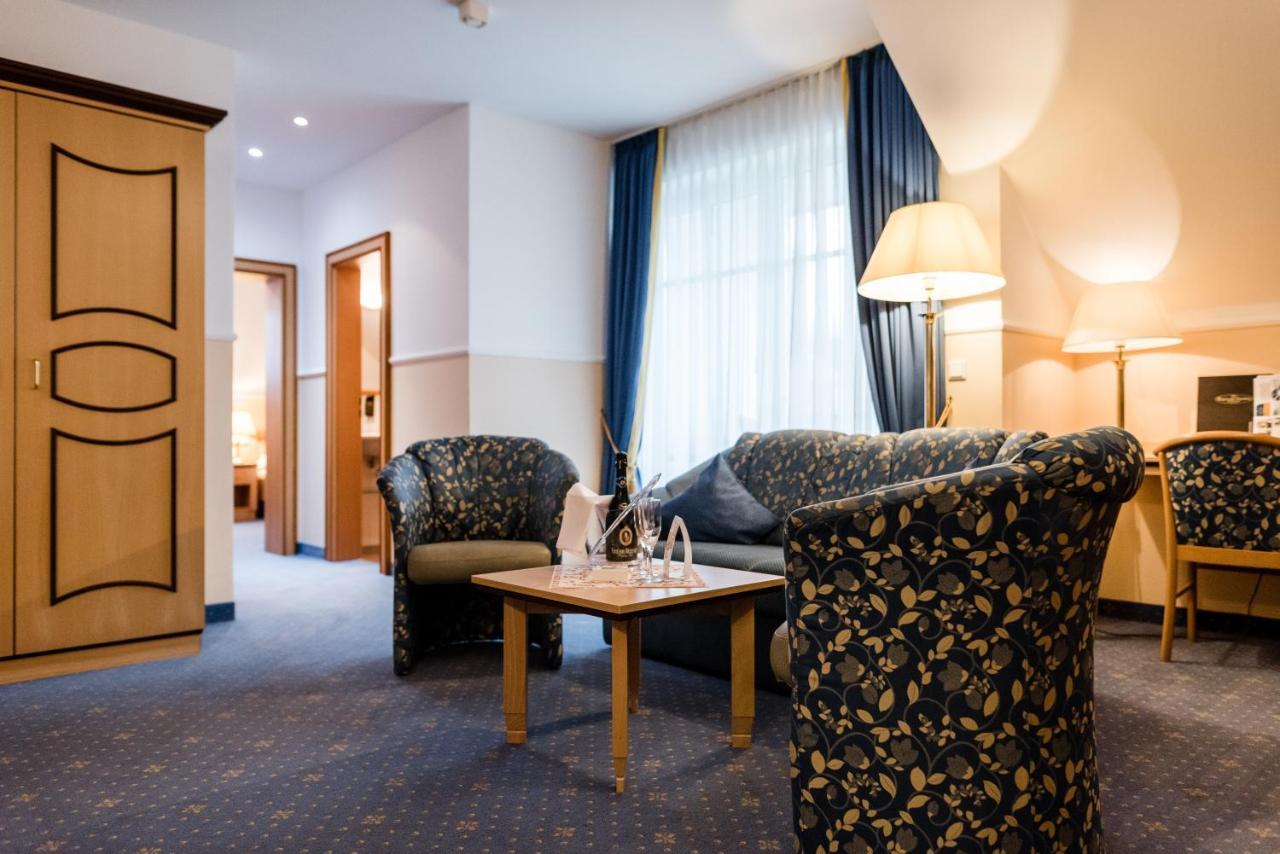 Akzent Hotel Bayerwald-Residenz Neukirchen  ภายนอก รูปภาพ