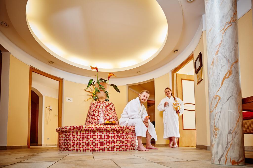 Akzent Hotel Bayerwald-Residenz Neukirchen  ภายนอก รูปภาพ
