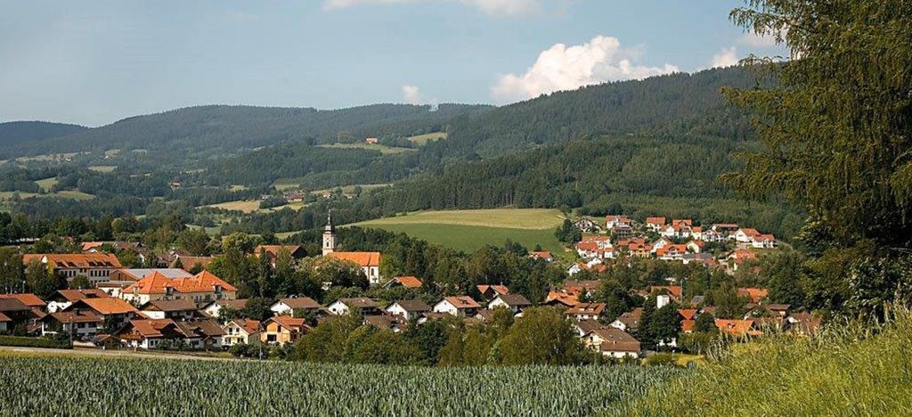 Akzent Hotel Bayerwald-Residenz Neukirchen  ภายนอก รูปภาพ
