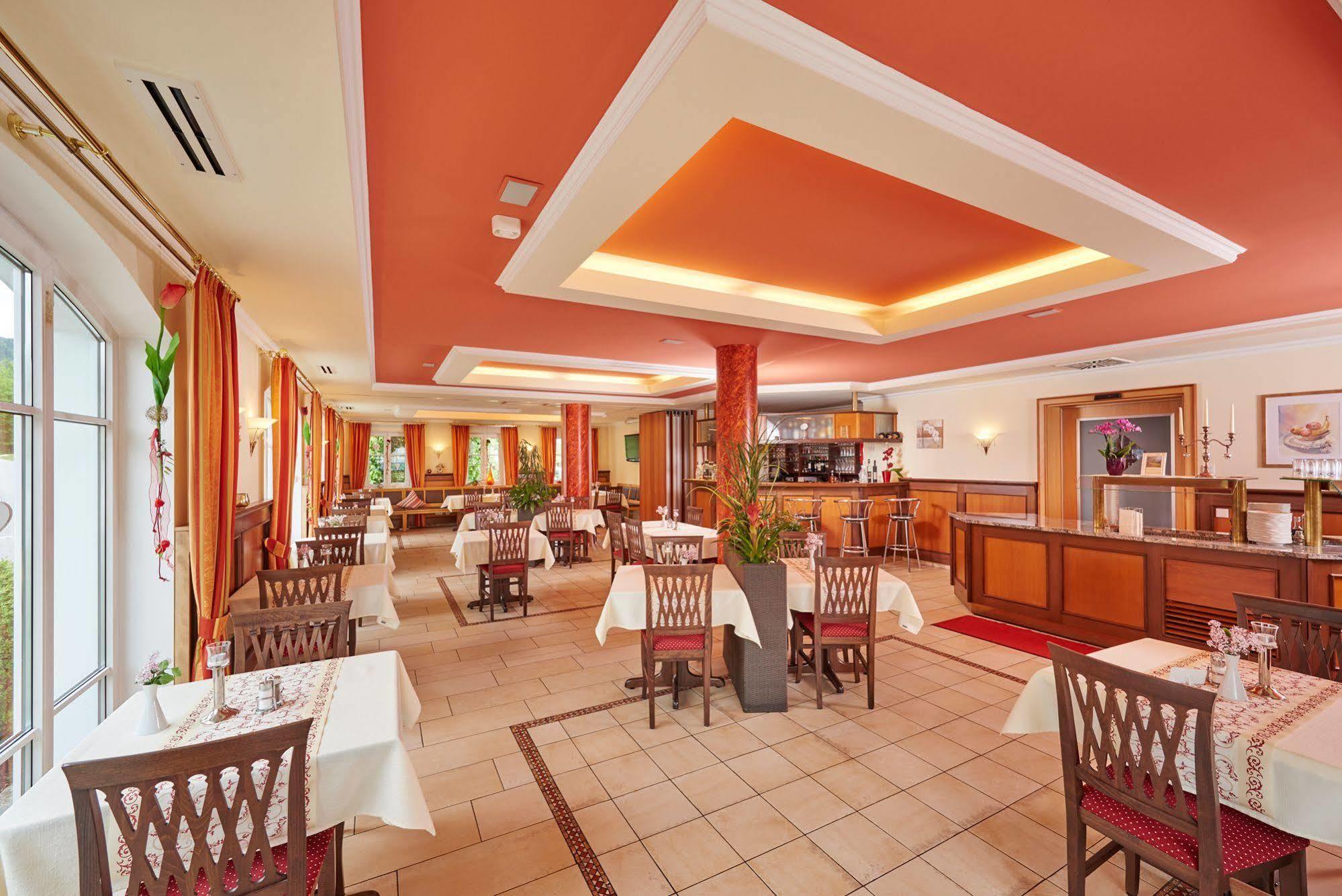 Akzent Hotel Bayerwald-Residenz Neukirchen  ภายนอก รูปภาพ
