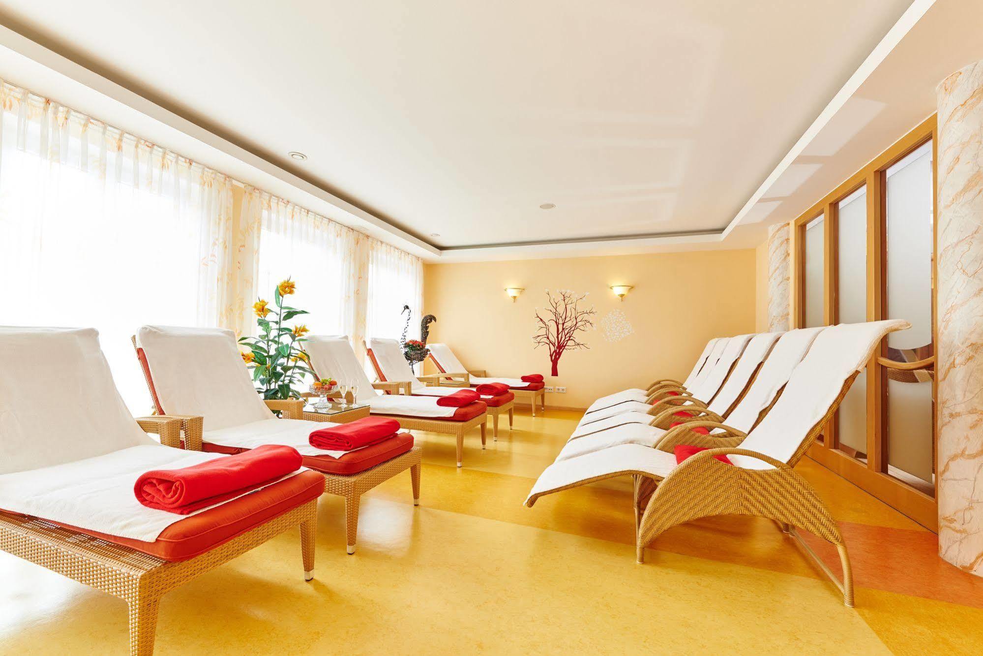 Akzent Hotel Bayerwald-Residenz Neukirchen  ภายนอก รูปภาพ